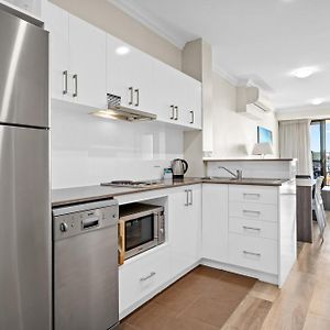 Superior One-Bedroom Apartment Marina View